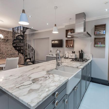 The London House - Entire Villa Экстерьер фото